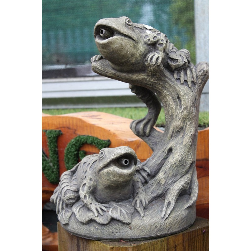 Garden Frogs - Plumbed