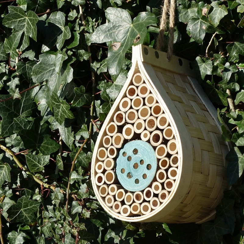 DewDrop Bee & Bug Hotel