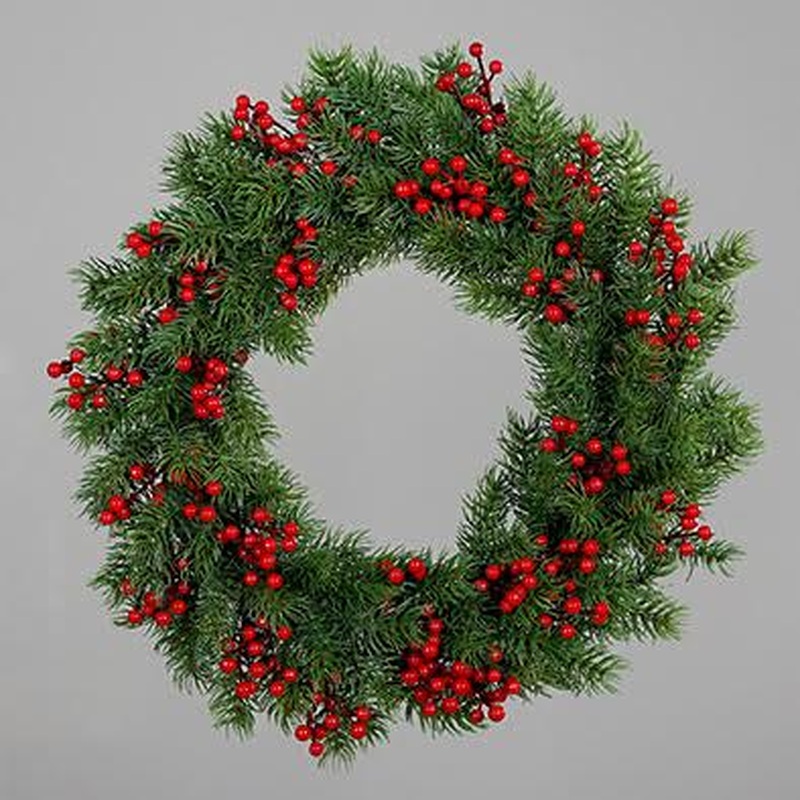 Fir wreath on vine with berries (45 cm)