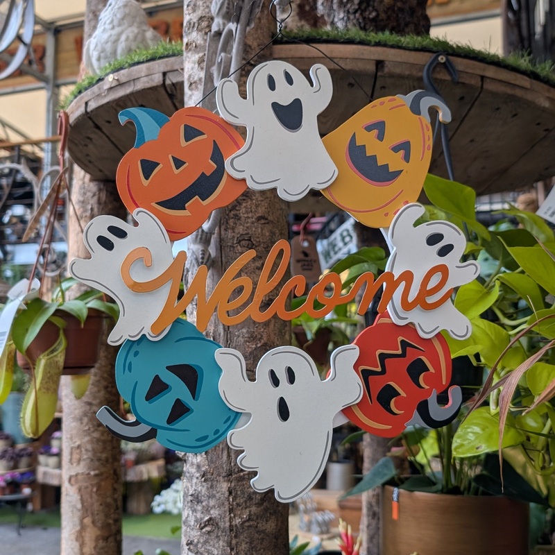 34cm Hanging MDF Ghost Family and Pumpkin Sign -WELCOME