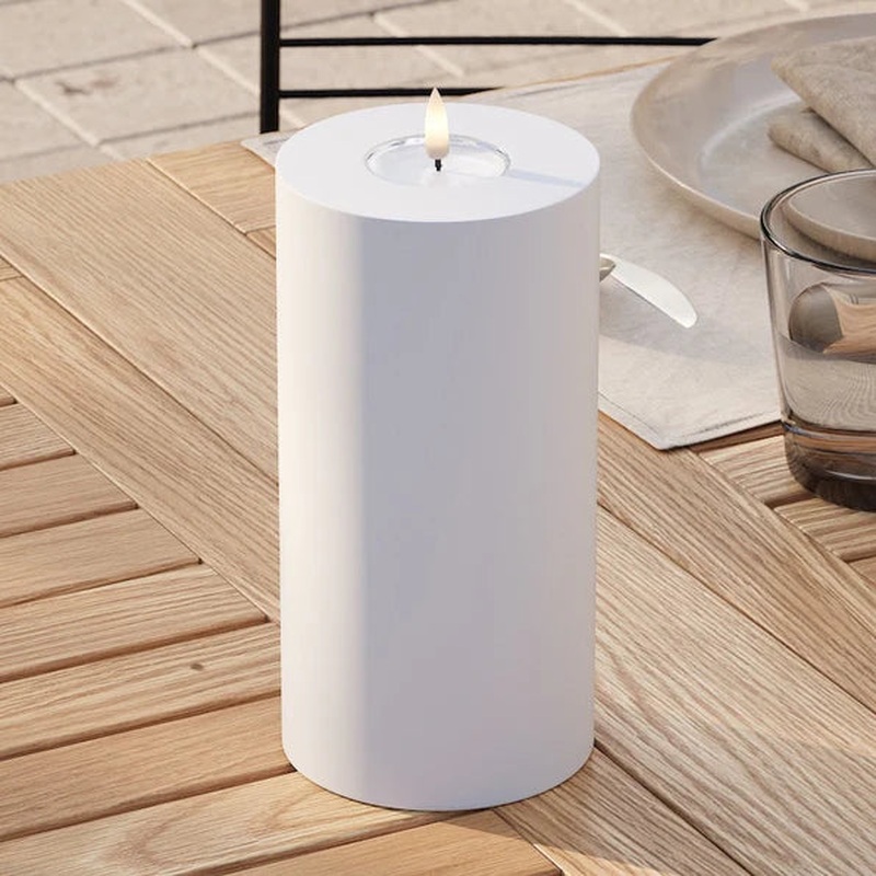 White Outdoor LED Candle 10 x 20 cm