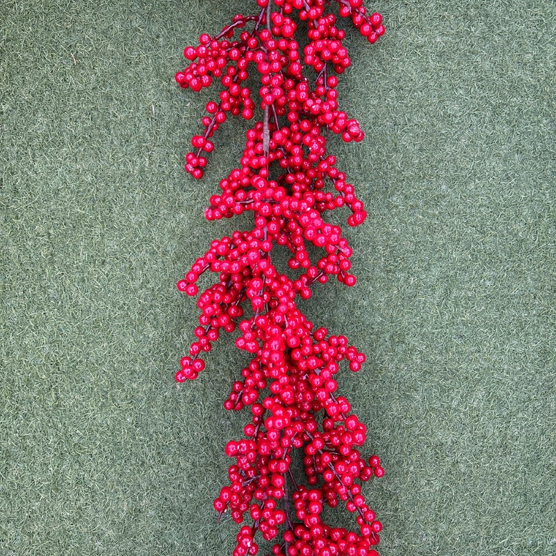 Wild Red Berry Garland 180cm