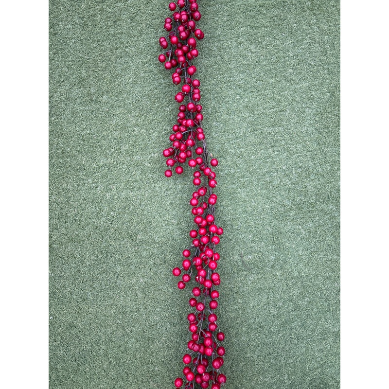 Winter Berry Garland 152cm