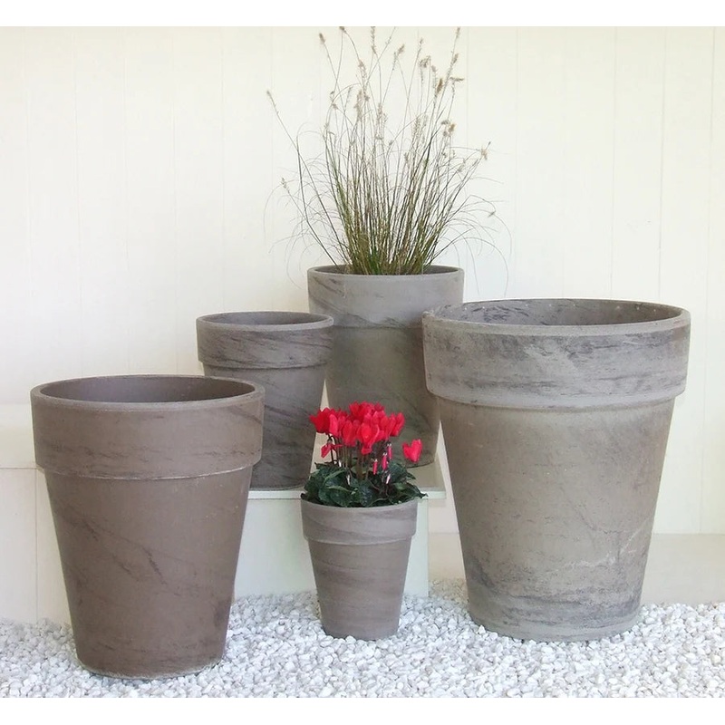 Basalt Long Tom Pot 26cm H31cm