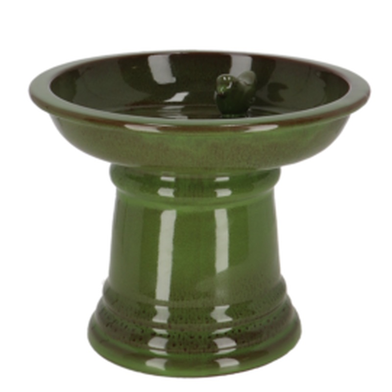 Bird bath ceramic on  footgreen S