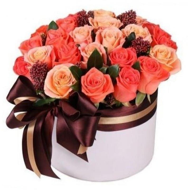 Orange and Peach Roses Box