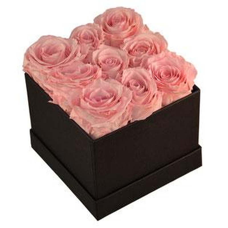 Pale Pink Roses Signature Box