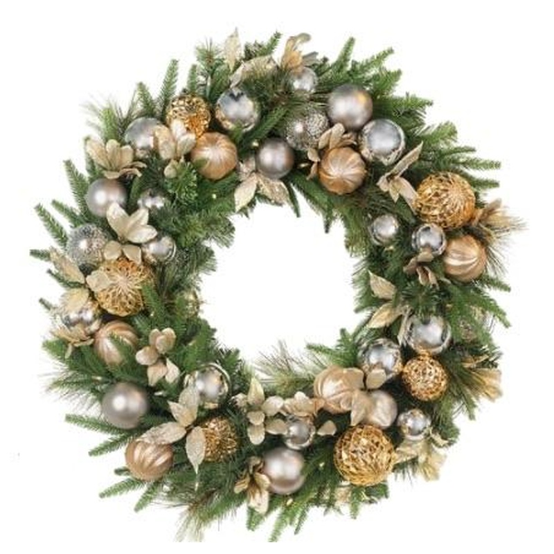 Elegant Christmas Wreath