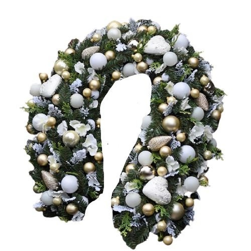White and Gold Fresh Festive Garland