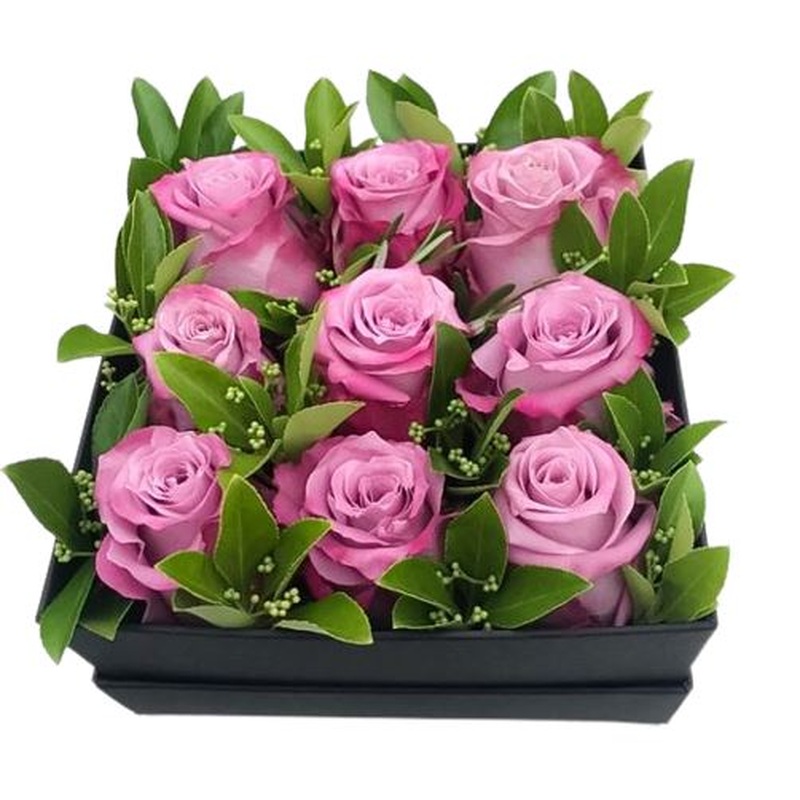 Special Pink Roses with Greenery Box