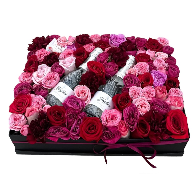Cheers to Elegance: Alcohol in Blooms Gift Box