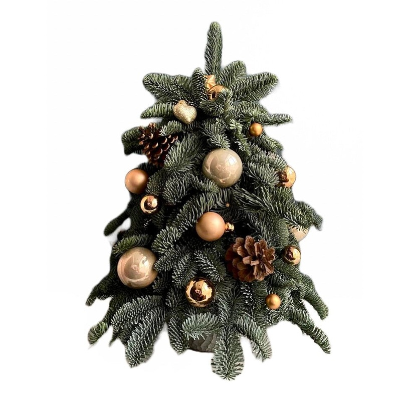 Gold Spruce Christmas Tree Arrangement: Luxury Gold Baubles and Cones