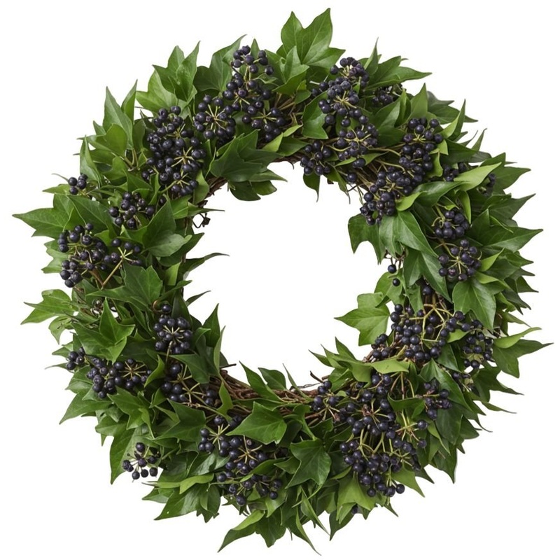 English Ivy Wreath with Berry